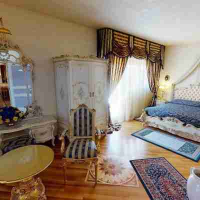 Hotel Continentale Rooms