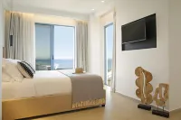 Oasis Beach Hotel - balcony
