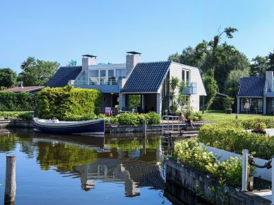 Amsterdam / Loosdrecht Rien Van Den Broeke Village