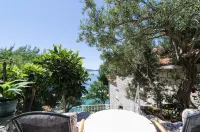 丹妮拉旅館