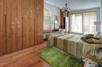 Lighthouse Luxe Estate Apart & Villas Hotel a 