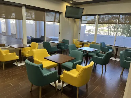 Comfort Suites Clearwater - Dunedin