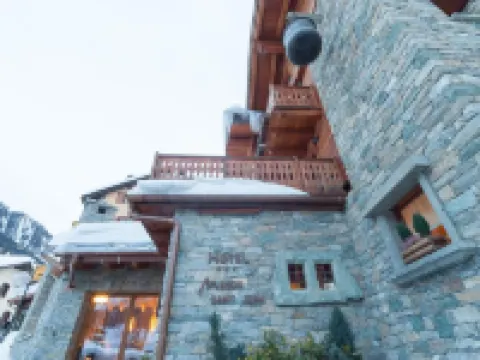 ホテル メゾン サン ジャン クールマイユールのホテル