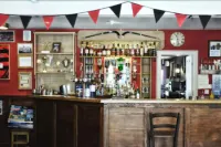 Loch Ness Inn - bar