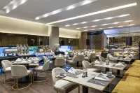 93 Luxury Suites and Residences - Kitchen