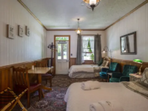 Settlers Cottage Motel Hotels in Arrowtown