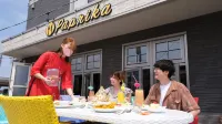 Paprika Hotel desu - Desayuno