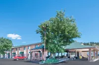 Days Inn by Wyndham Spearfish Hotels in Spearfish