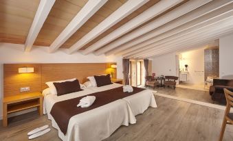 Bennoc Petit Hotel - Only Adults