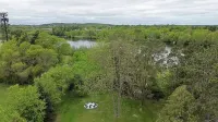 NEW OWNER SPECIAL>Cottage on 6th