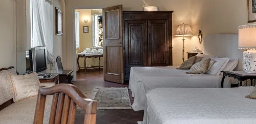 Villa la Dogana B&B di Charme - Historic Villa with a Beautiful Garden