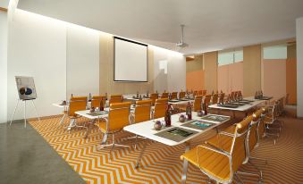 Harris Hotel & Conventions Solo