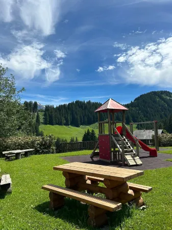 Alpage Immo Location Service Отели в г. Валь-д'Илье