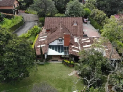 HOTEL CASA MADERO Hoteles en Envigado