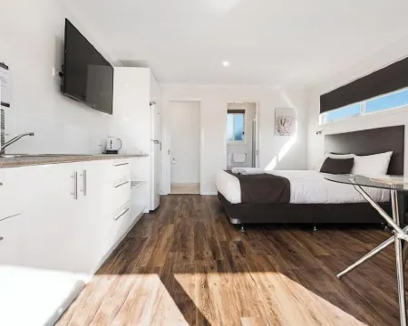 ディスカバリー パークス モアマ ウォーターズ モアマのホテル