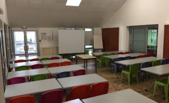 Crjs et Auberge de Jeunesse - Hostel