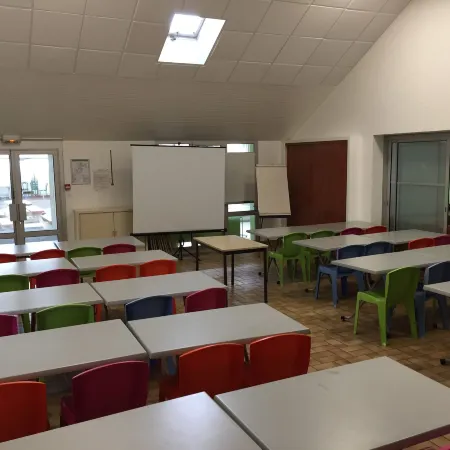 Crjs et Auberge de Jeunesse - Hostel