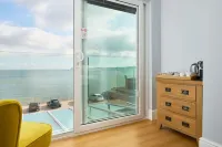 Channel View Boutique Hotel - Adults Only - Ocean View