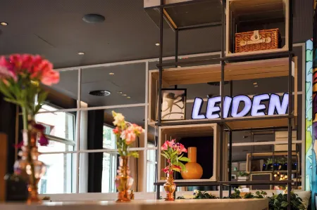 IntercityHotel Leiden Отели рядом с достопримечательностью «Лейденський ботанічний сад»