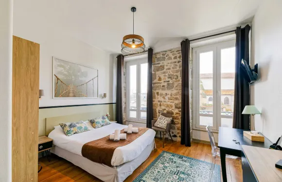 哥特巴斯克酒店