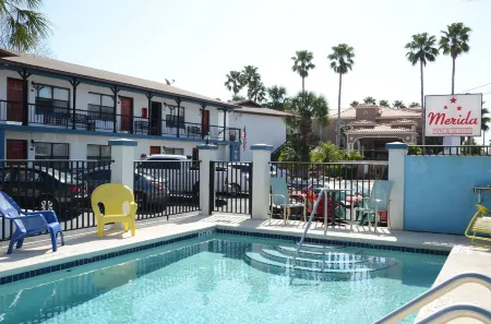 Merida Inn & Suites