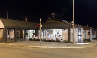 Ellen Hotel