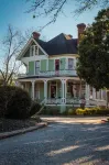 Peacock Place Hotel a 