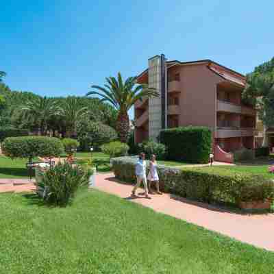 Loano 2 Village Hotel Exterior