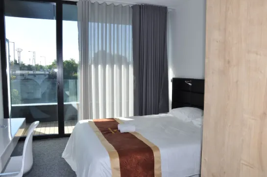 樂聖酒店 塞納河畔埃皮奈酒店