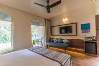 Nanu Beach Resort & Spa, Betalbatim - parking