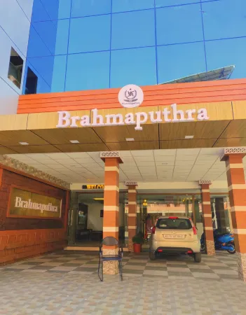 Hotel Brahmaputhra Отели рядом с достопримечательностью «Guruvayur temple pond»