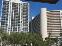 โรงแรมโอเชียน ไมล์ โรงแรมในฟอร์ตลอเดอร์เดล