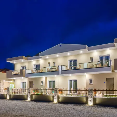 Lagaria Luxury Rooms & Apartments