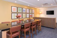 Holiday Inn Express & Suites INDIANAPOLIS DTN-CONV CTR AREA by IHG