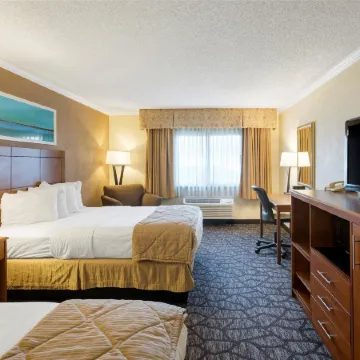 Clarion Hotel Detroit Metro Airport