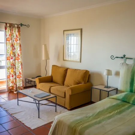 Apartamentos Quinta Mae Dos Homens