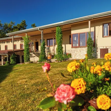 Penzion na Kopci Отели в г. Банска-Штьявница