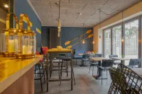 โรงแรมการ์นี เซซแตร์น