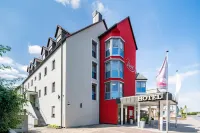 Ringhotel Reubel Hotels near Kneippanlage Langenzenn