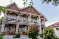 吉塞尼烏邦威飯店 住宿飯店