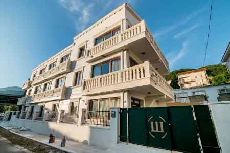 Hedera Residences - Kumbor Отели в г. Sutorina