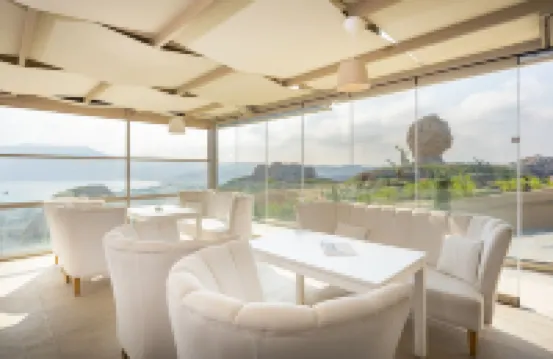 科斯島白石飯店-限成人