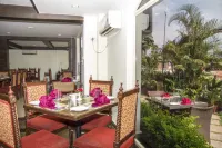 The Golden Suites & Spa