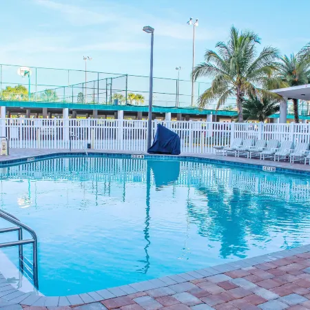 Discovery Beach Resort