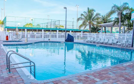 Discovery Beach Resort