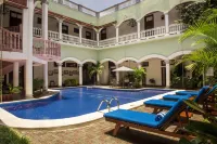 Hotel Real la Merced - Pools