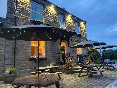 The White Swan, Yeadon Отели рядом с достопримечательностью «Университет Лидс Тринити»