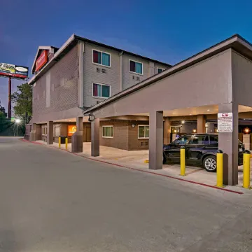 Orangewood Inn and Suites Midtown