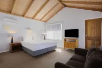 The Great Ocean Road Studios - parking