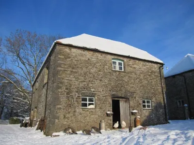Glynhir Mansion Отели в г. Ллангатен